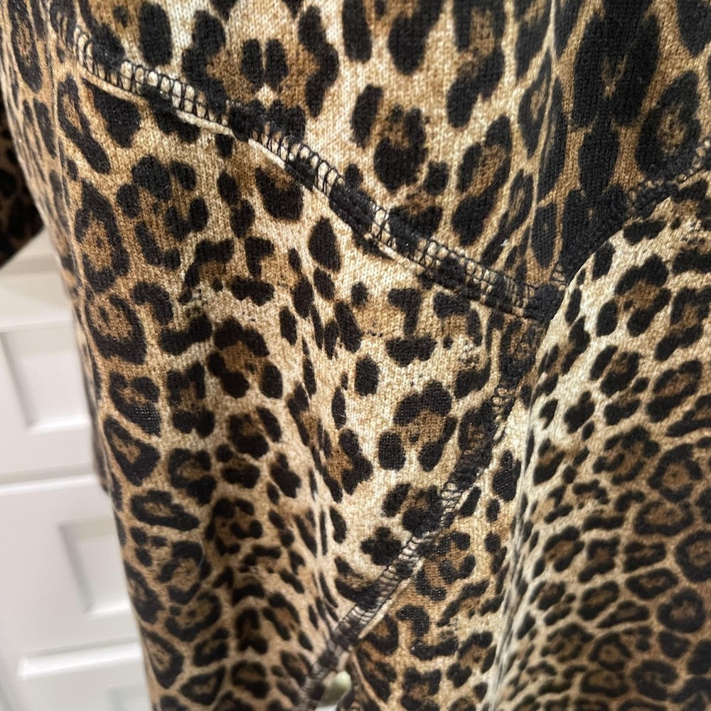 Calessa Tunic Womens 2X Brown Leopard Print Asymmetrical Top Sweater Bohemian - Picture 3 of 9